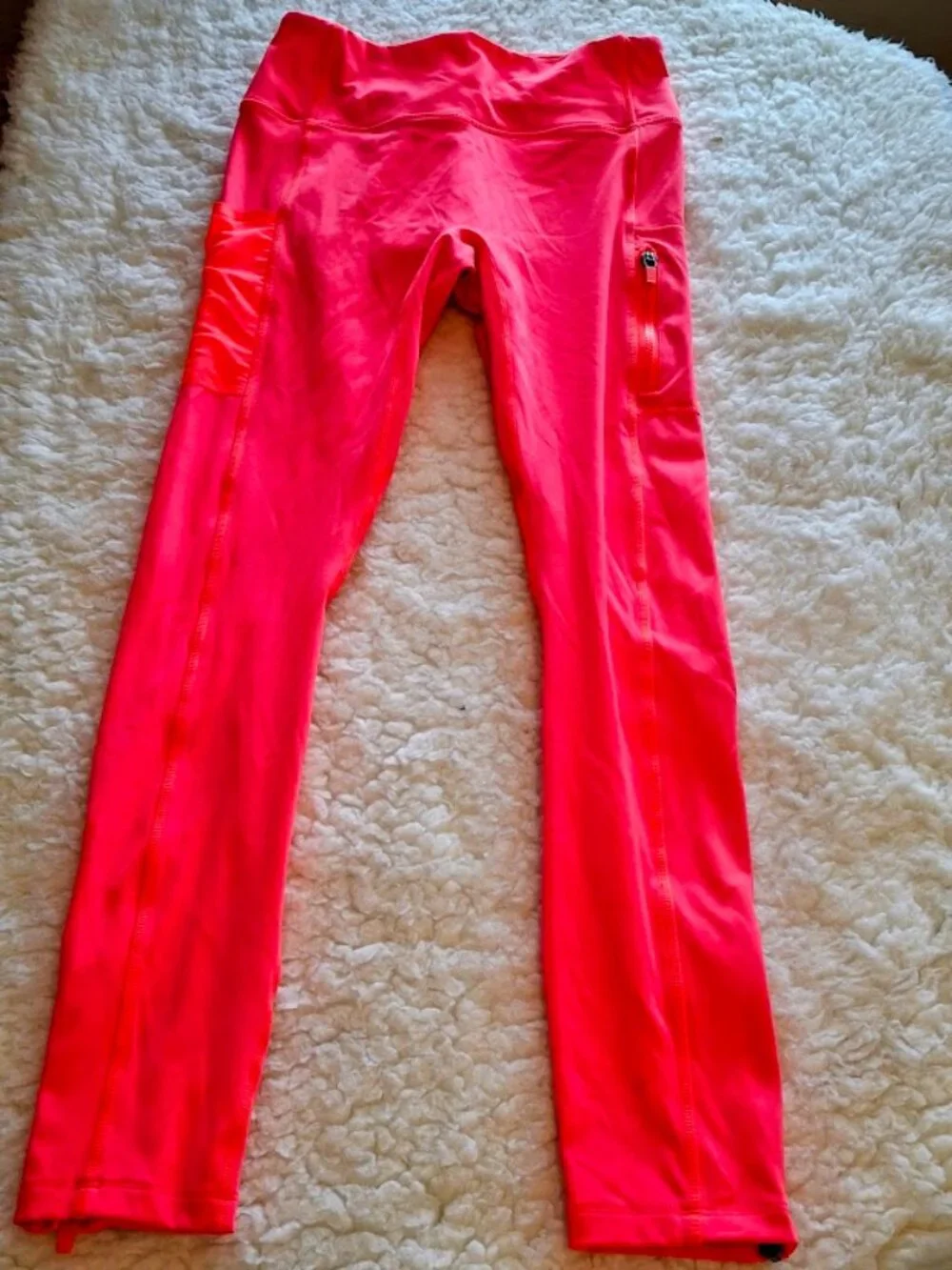 Fabletics Motion365 Bright Orange Leggings with Side Pockets – Size Small
